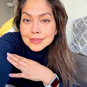 Meet your Posher, Gina